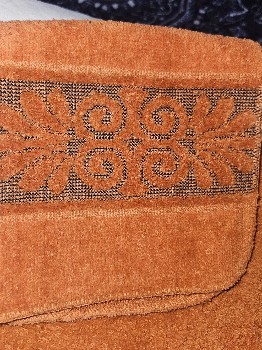 Vintage 1970's Burnt Orange CANNON MONTICELLO HandTowel and Washcloth Set.